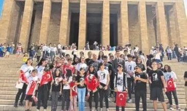 Öğrencilerden Anıtkabir turu