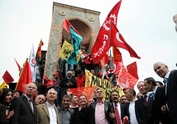 İşçiler 32 yıl sonra Taksim'de
