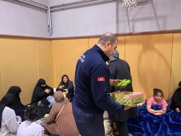 bahcelievler-belediyesi-deprem-sonrasi-hizla-hareket-gecti-9-spor-kompleksi-13-park-okul-bahceleri-camiler-ve-1745516322138.jpg