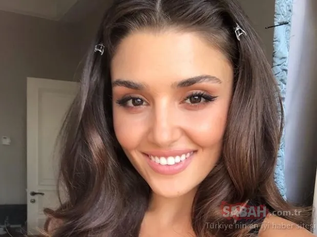 Sürpriz aşkın detayları bir bir ortaya çıkıyor! Hakan Sabancı sevgilisi Hande Erçel’i annesi Arzu Sabancı’yla tanıştırdı!