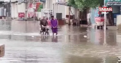Pakistan’da sel nedeniyle acil durum ilan edildi | Video