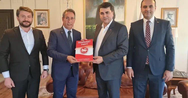 ‘Desteğim Erdoğan’a diyerek Demokrat Parti’den istifa etti