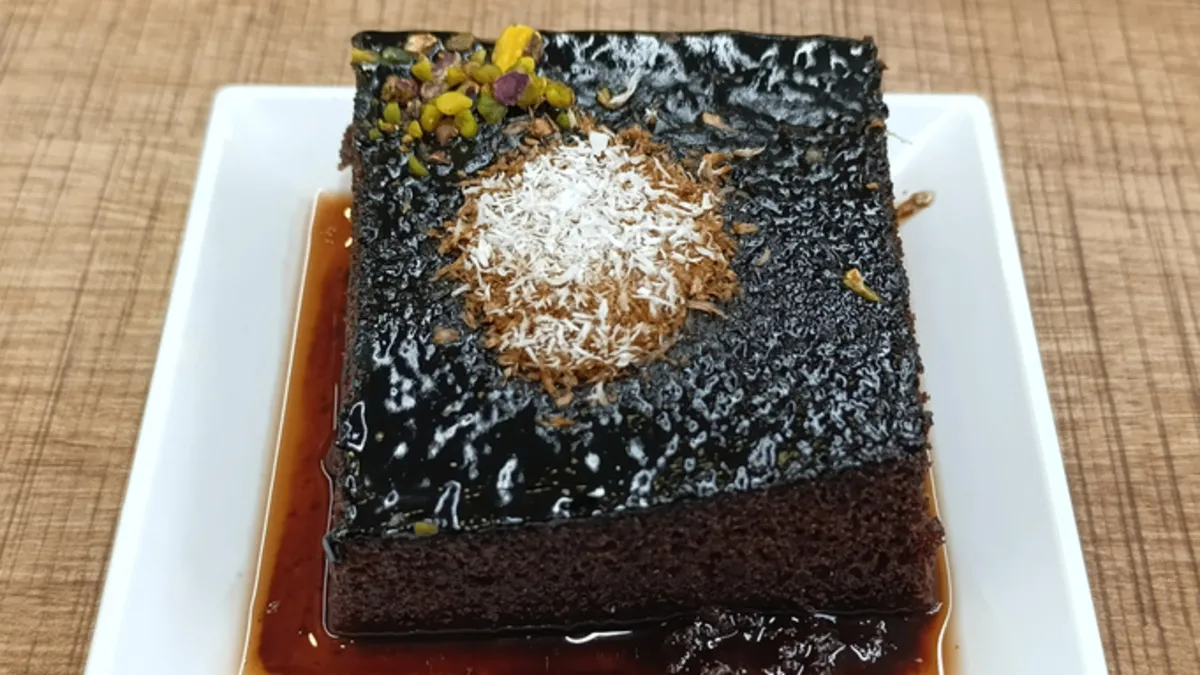 Tam kıvamında oluyor: Islak kek tarifi