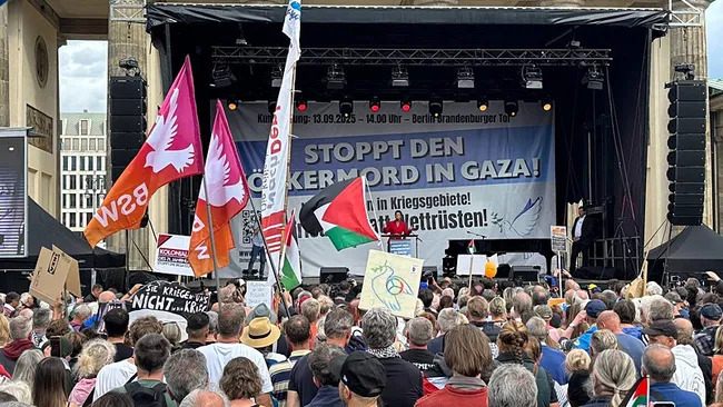 berlinde-binlerce-kisi-filistin-icin-sokaga-dokuldu-alman-siyasetciden-gazzeye-sessiz-kalanlarin-merhameti-yok-1757794800797.jpeg Berlin’de binlerce kişi Filistin için sokağa döküldü! Alman siyasetçiden “Gazze’ye sessiz kalanların merhameti yoktur” açıklaması
