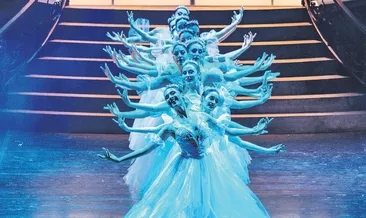 AKM’de biletleri bitiren masal