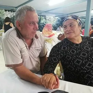 Konserveden zehirlenen çiftin tedavisi devam ediyor