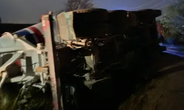 Beton mikseri devrildi: Sürücü yaralandı