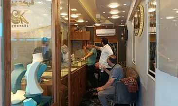 Kuyumcu soygunu: 2 çalışanı silahla vurup 1 kilo altın çaldılar! #adana