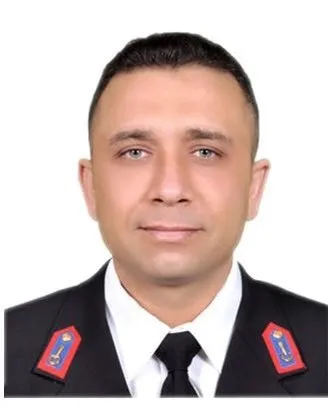 son-dakika-osmaniyede-uyusturucu-operasyonunda-supheli-ates-acti-1-asker-sehit-oldu-2-asker-yaralandi-1695221936287.jpg Son dakika: Osmaniye'de uyuşturucu operasyonunda şüpheli ateş açtı: 1 asker şehit oldu, 2 asker yaralandı