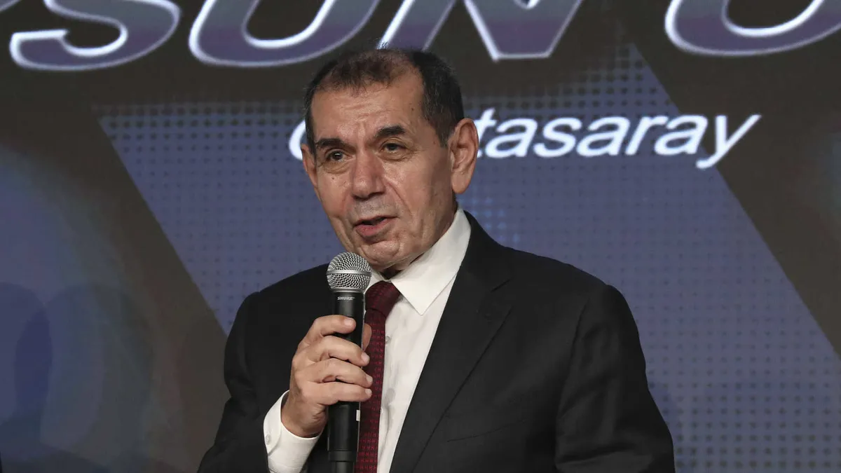 Galatasaray istiyordu, 7 takım peşine düştü! Yıldız oyuncu için kıyasıya rekabet – Galeri Galatasaray istiyordu, 7 takım peşine düştü! Yıldız oyuncu için kıyasıya rekabet – Galeri