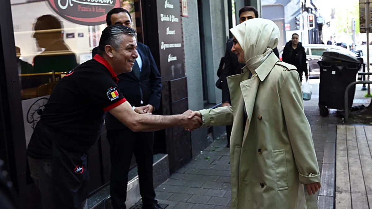 Bakan Mahinur Göktaş Belçika’da: Avrupalı Türklerin yanında olmaya devam edeceğiz Bakan Mahinur Göktaş Belçika’da: Avrupalı Türklerin yanında olmaya devam edeceğiz