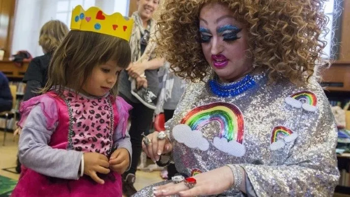 Skandalın böylesi! LGBT terörü kreşe indi: 5 yaşındaki çocuklara ‘ilişki odası’ açtılar!
