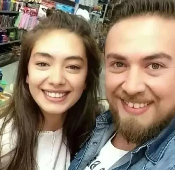 3 aylık hamile Neslihan Atagül’ün bir de abisini görün! Benzerlikleri inanılmaz! İkiz gibiler...