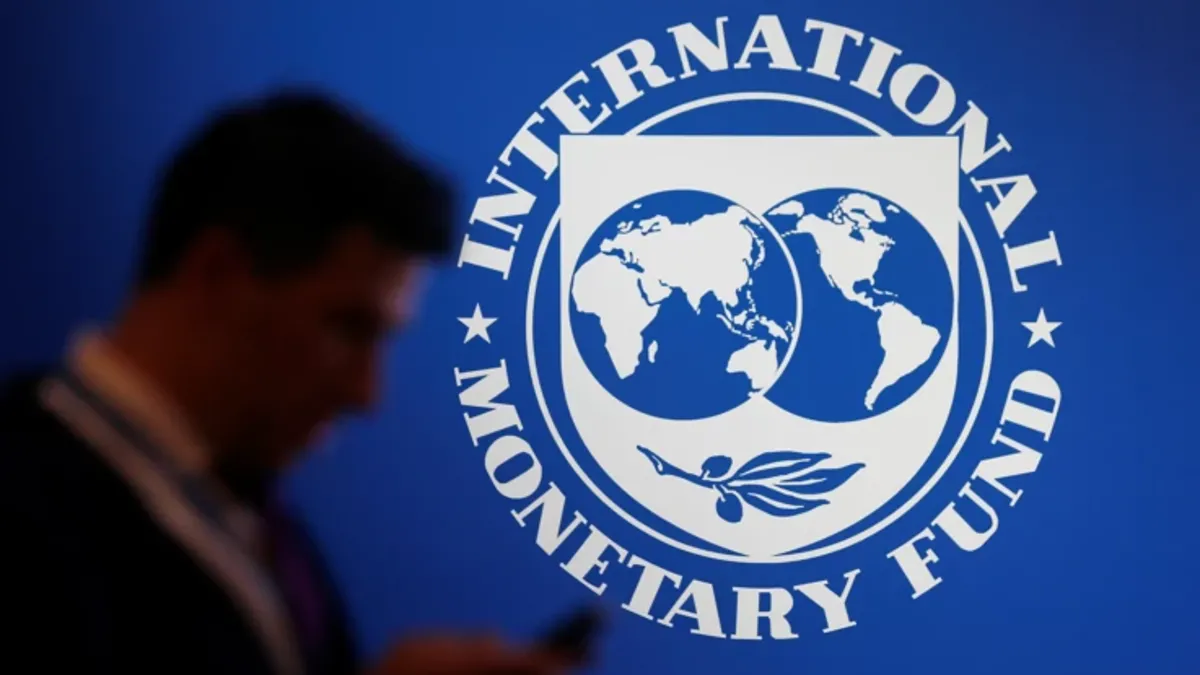 Petrol fırladı, altın ve gümüş sert dalgalanıyor! IMF’den ekonomik değerlendirme için ‘henüz erken’ mesajı Petrol fırladı, altın ve gümüş sert dalgalanıyor! IMF’den ekonomik değerlendirme için ‘henüz erken’ mesajı