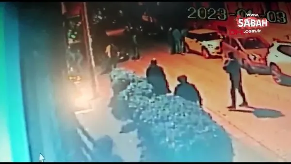 Kadıköy'de gasp şüphelilerine esnaf müdahalesi | Video