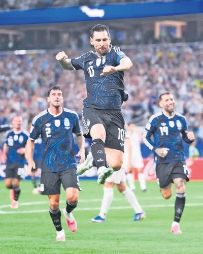 fifa-ozel-oyunculari-koruyor-1782770220214.jpeg