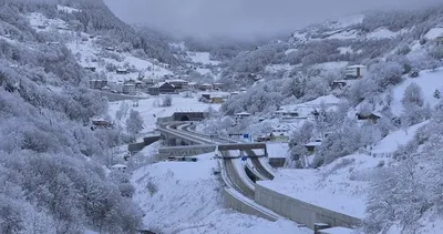 Doğu Karadeniz’de kar etkili oldu: Ortaya kartpostallık görüntüler çıktı #giresun
