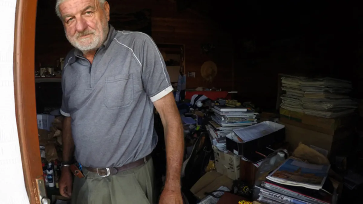 Çocuklukta başlıyor, yıllarca sürüyor! İstifçiliğin gizli nedeni Çocuklukta başlıyor, yıllarca sürüyor! İstifçiliğin gizli nedeni