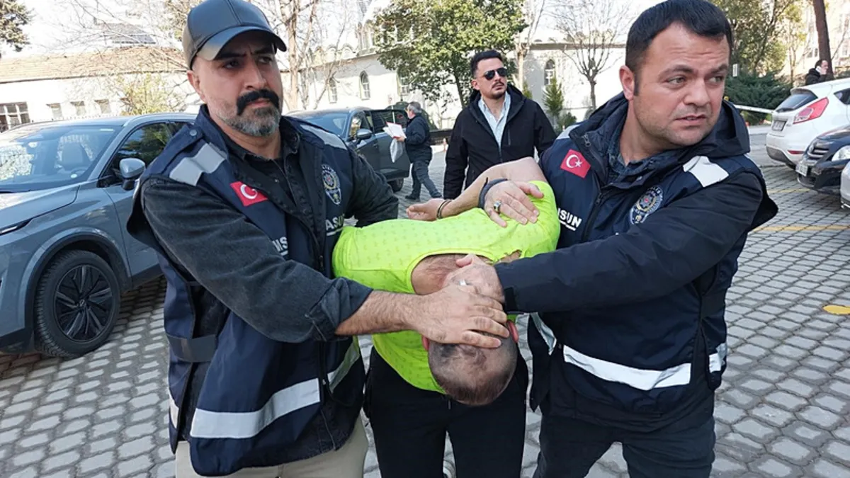 Eski eşinin dedesini öldürüp 4 gün saklamıştı! O caniden pişkin savunma: “Uyuşturucu etkisindeydim hatırlamıyorum” Eski eşinin dedesini öldürüp 4 gün saklamıştı! O caniden pişkin savunma: “Uyuşturucu etkisindeydim hatırlamıyorum”