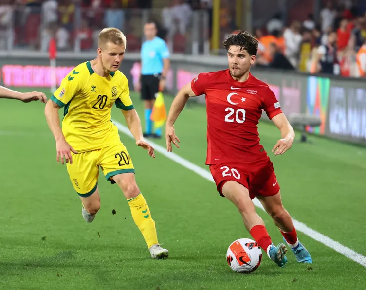 Son dakika Fenerbahçe haberi: Transferi babası duyurdu! Ferdi Kadıoğlu’nun yeni adresi...