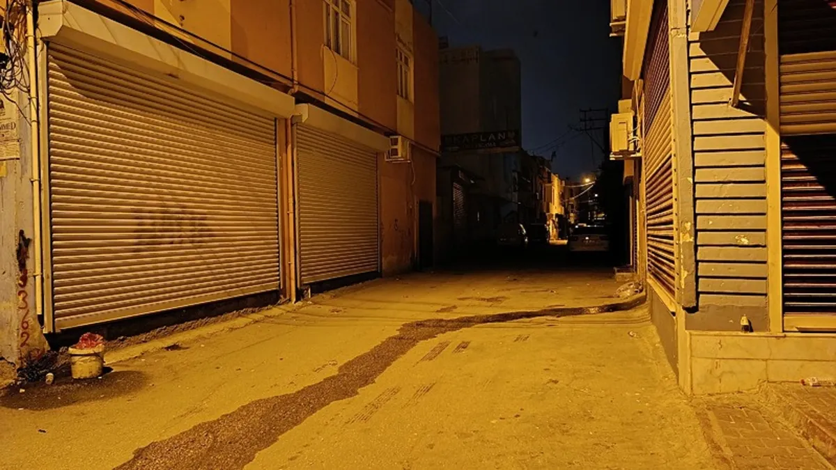 Sokak ortasında silahlı saldırı! Genç kadın hayatını kaybetti Sokak ortasında silahlı saldırı! Genç kadın hayatını kaybetti