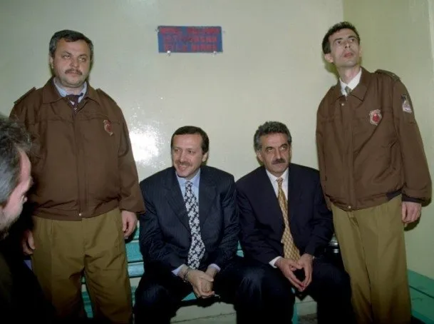 Cumhurbaşkanı Recep Tayyip Erdoğan'ın yaşamı ve siyasi kariyeri