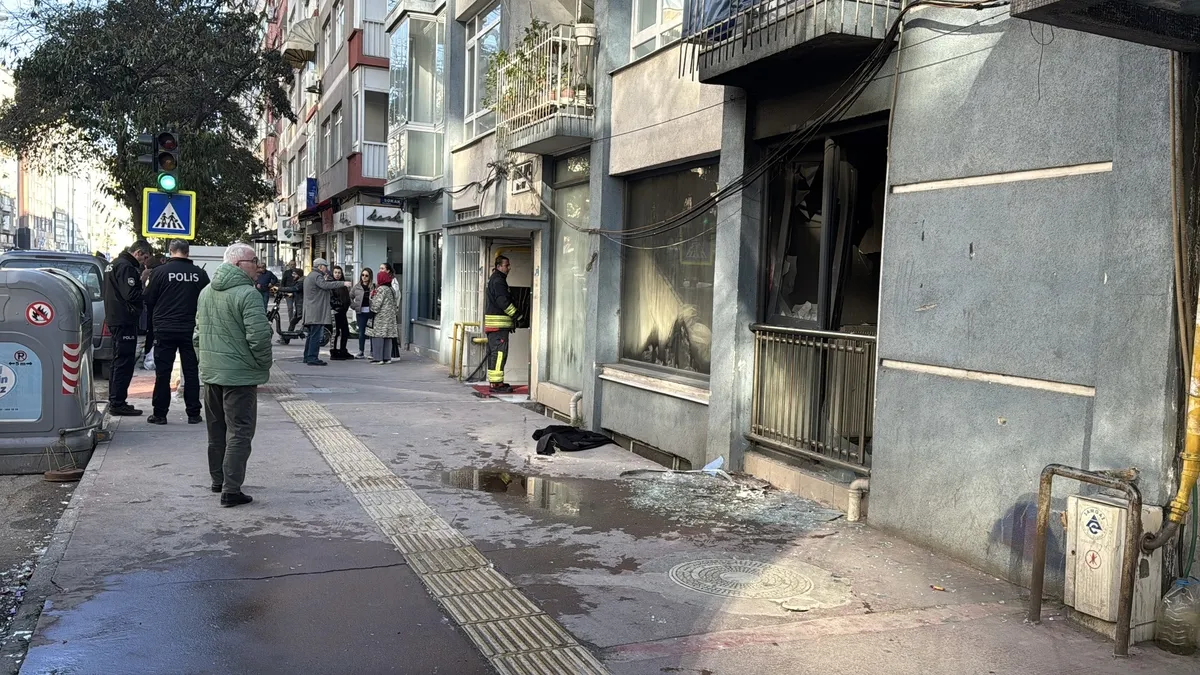 Samsun’da akılalmaz olay: Komşusu ile tartışıp, kendi evini yaktı! Samsun’da akılalmaz olay: Komşusu ile tartışıp, kendi evini yaktı!