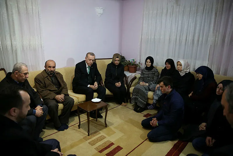 Cumhurbaşkanı Erdoğan'dan şehit ailesine taziye ziyareti - 2