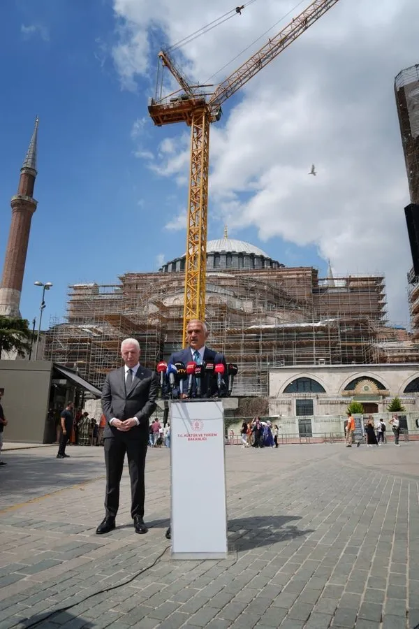ayasofyada-buyuk-koruma-seferberligi-suruyor-ayasofyanin-guvenliginde-yapay-zeka-donemi-baslatildi-1756736606685.jpg