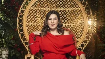 Nilüfer hayranı ailesinin ‘Nilüfer’ adını verdiği genç, sanatçının sahnesine konuk oldu!