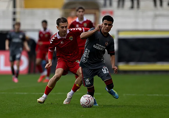 ziraat-turkiye-kupasi-gaziantep-fk-rahat-turladi-etimesgutu-3-golle-gecti-1793103315500.jpg