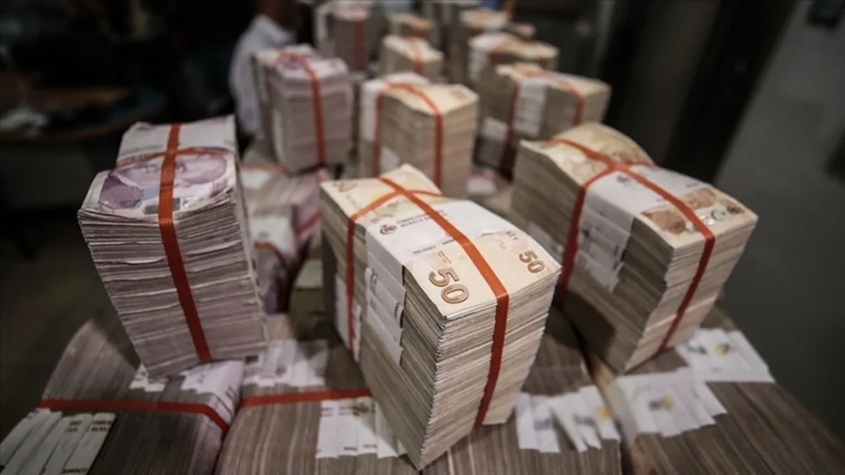 Hazine, tahvil ihalesiyle yaklaşık 23,7 milyar lira borçlandı