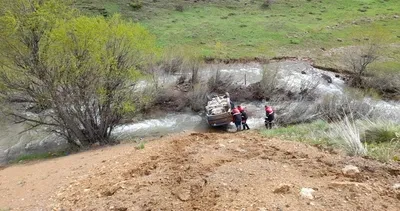 Sivas’ta otomobil dereye uçtu! 4 yaralı