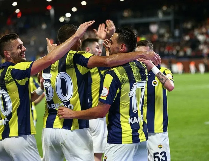 fenerbahce-deplasmanda-costu-muthis-seri-devam-etti-1698601372999.jpeg