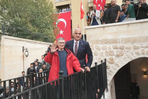 nobelli-turk-bilim-insanin-yasadigi-konak-aziz-sancar-evine-donusturuldu-1792597993699.jpg