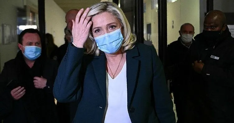 Marine Le Pen terör propagandasından mahkemeye çıktı