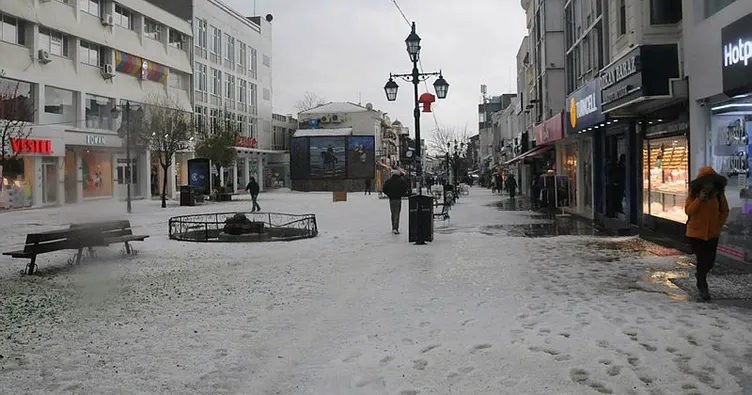 Edirne’yi şiddetli dolu vurdu