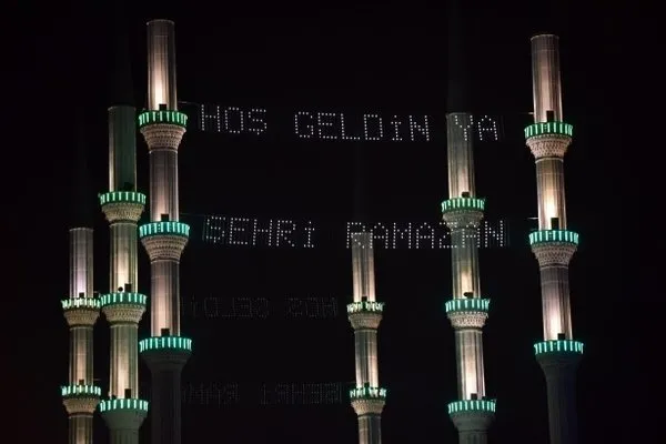 İlk teravih namazında camiler doldu taştı