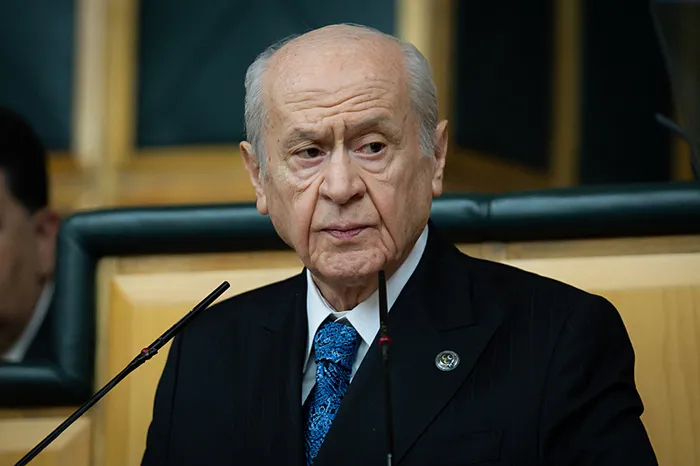 son-dakika-mhp-lideri-devlet-bahceliden-ozgur-ozele-cagri-atese-korukle-gitmemeli-1780992732804.jpg Son dakika | MHP lideri Devlet Bahçeli'den Özgür Özel'e çağrı: Ateşe körükle gitmemeli