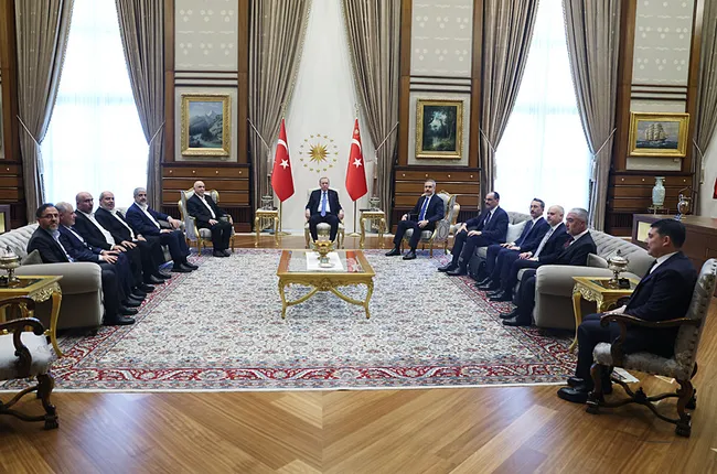son-dakika-baskan-erdogan-devreye-girdi-hamasin-elindeki-5-taylandli-rehine-serbest-birakildi-1738241065282.jpg