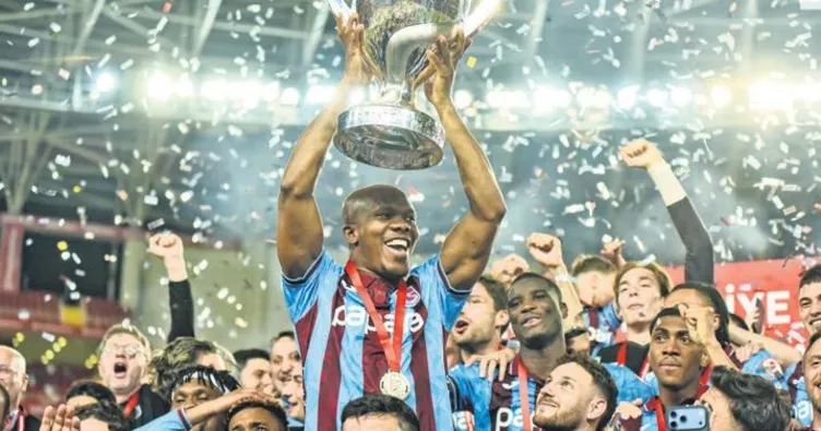Nwakaeme veda etti, ’daha oynarım’ dedi