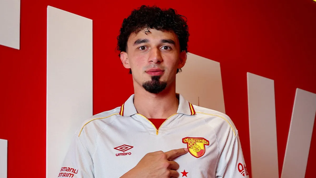 Göztepe, Gökdeniz Bayrakdar’ı transfer etti! Göztepe, Gökdeniz Bayrakdar’ı transfer etti!
