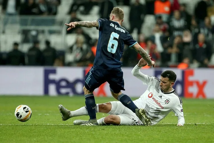 Beşiktaş - Slovan Bratislava maçı sonrası Oğuzhan Özyakup isyanı