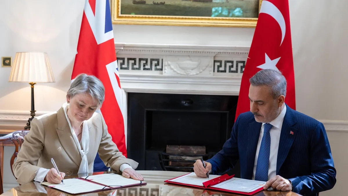 Türkiye ile İngiltere arasında Stratejik Ortaklık Çerçeve Anlaşması!