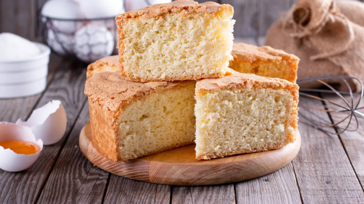 Pastalara lezzet katan pandispanyayı bir de böyle deneyin! Birbirinden lezzetli tatların püf noktası… Pastalara lezzet katan pandispanyayı bir de böyle deneyin! Birbirinden lezzetli tatların püf noktası…