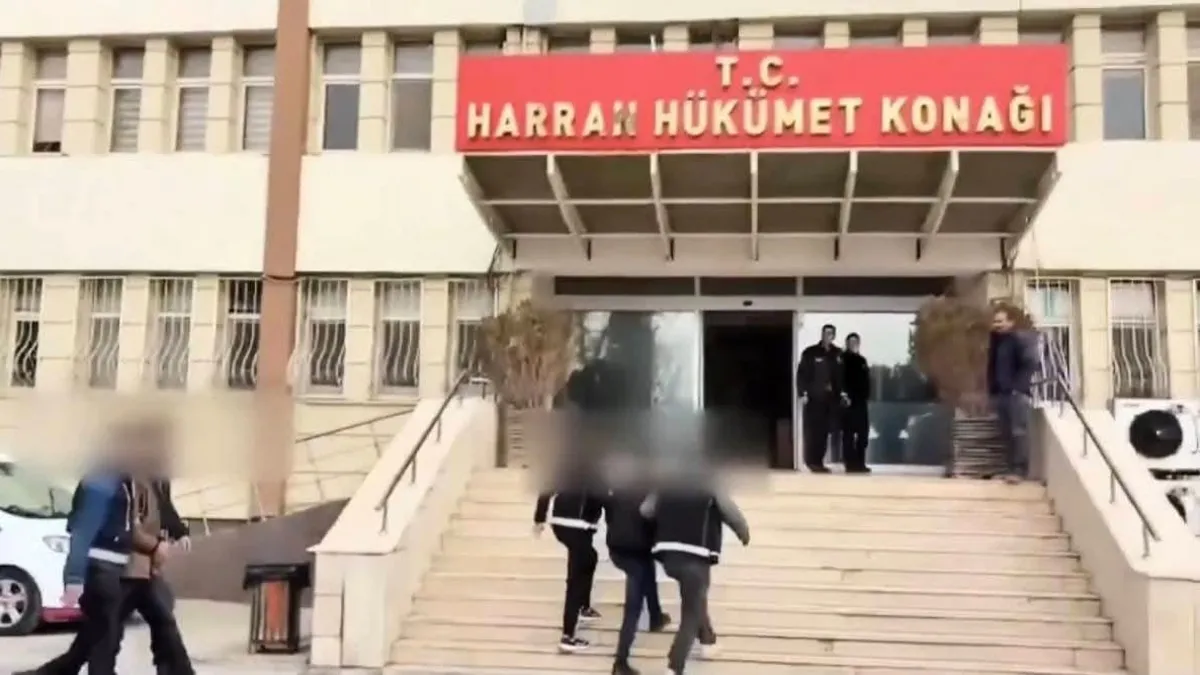 Harran’da telefon dolandırıcılığı operasyonu: 20 milyonluk vurgun Harran’da telefon dolandırıcılığı operasyonu: 20 milyonluk vurgun