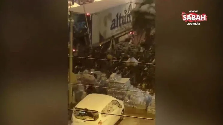 İyilik zincirini, ne soğuk nede kar yağışı bozabildi! | Video