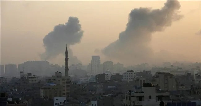 İsrail savaş uçakları Al-Shati mülteci kampını vurdu: 10 ölü - Sabah