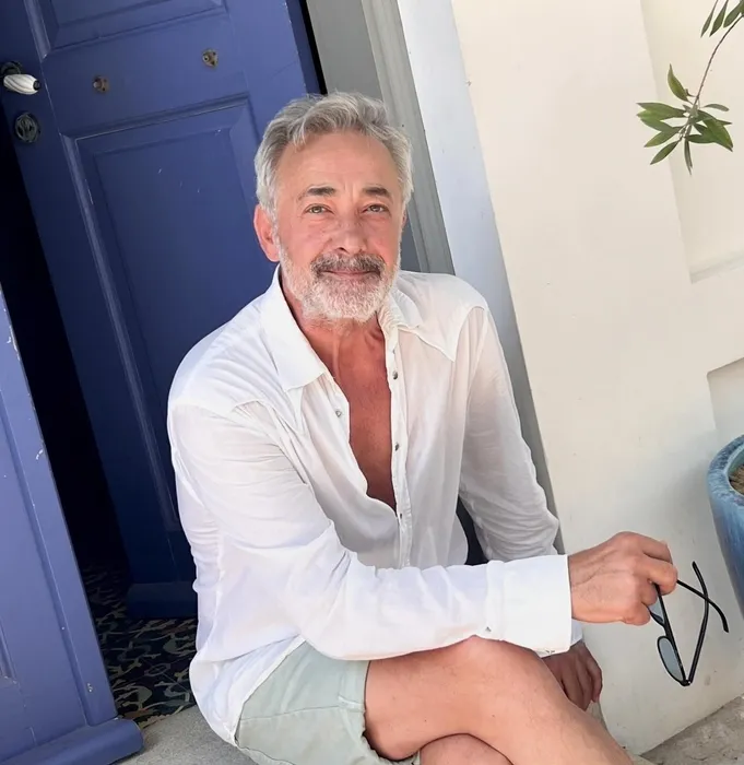 Mehmet Aslantuğ ile yakışıklı oğlu Can Aslantuğ’un tekne keyfi! Karizmasını babasından almış