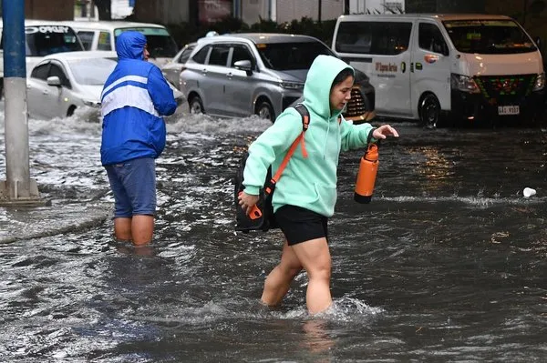 Tayvan’ı kasırga vurdu: Ordu devrede